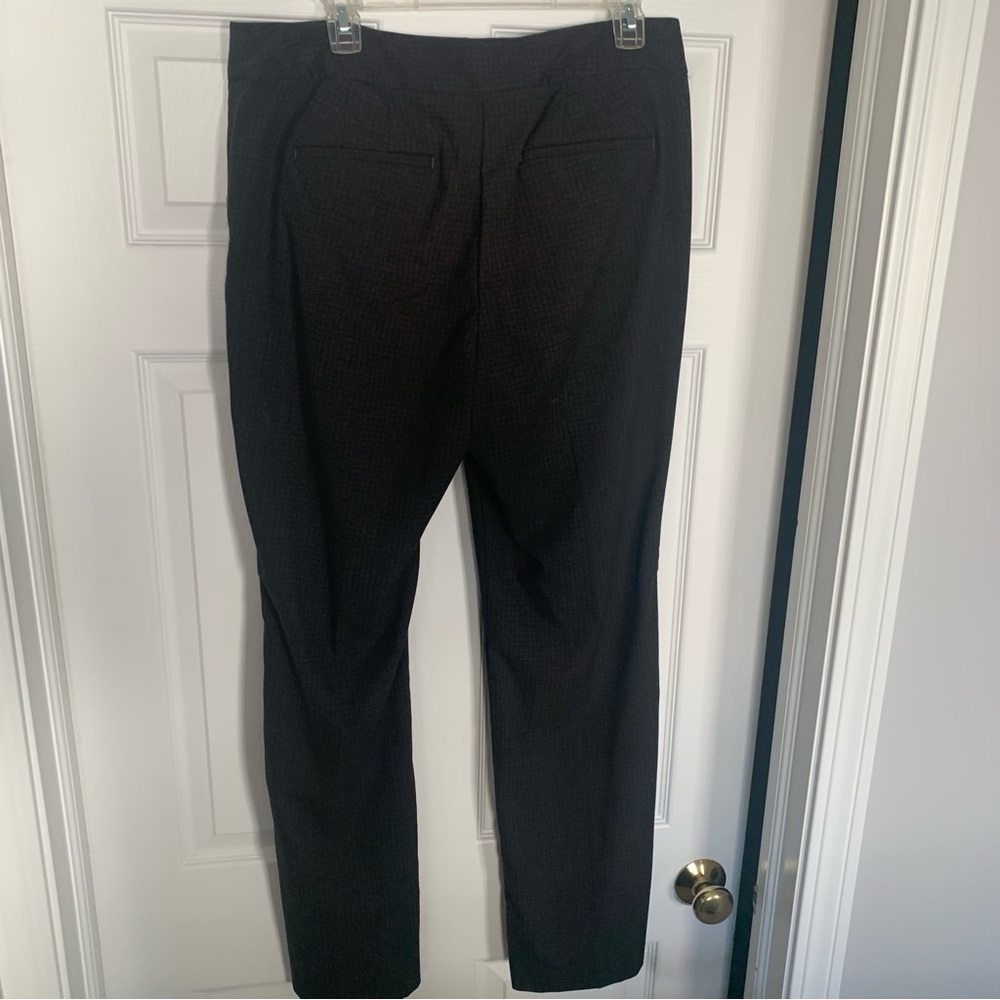 NWOT Ann Taylor Factory Charcoal gray burgundy Check dress pants Sz 10 - Picture 4 of 16